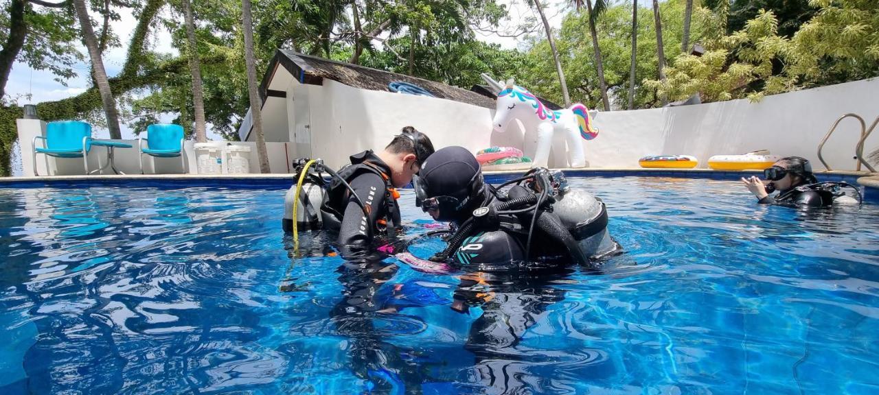 ホテル Aquaventure Reef Club マビニ エクステリア 写真